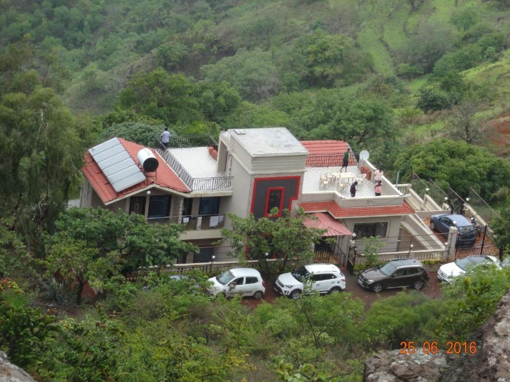 Malhar Bungalow Panchgani Exteriér fotografie